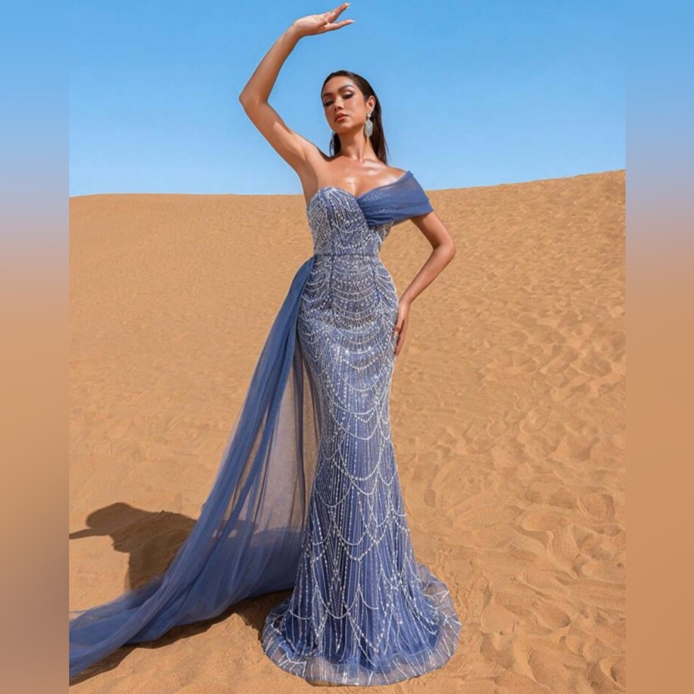 Elegant Blue Evening Gown